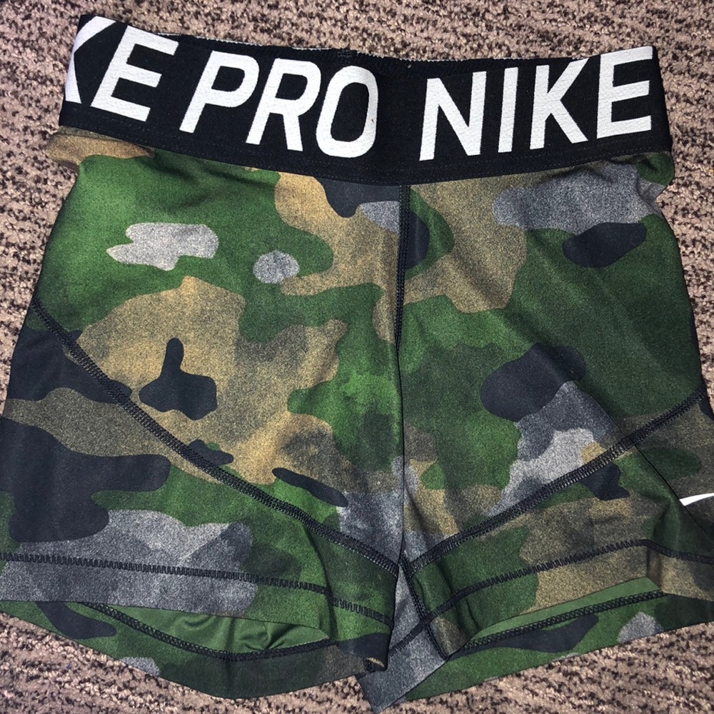 Nike spandex
